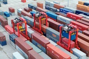 Patrick Terminals, Brisbane, Australia Kalmar AutoStrad™